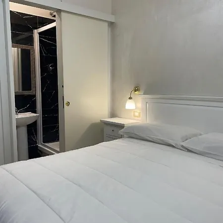 La Casa In Centro 3* 살레르노