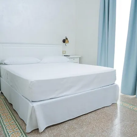 Pensjonat La Casa In Centro Salerno