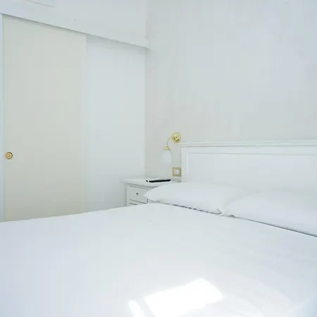 בית הארחה La Casa In Centro 3*